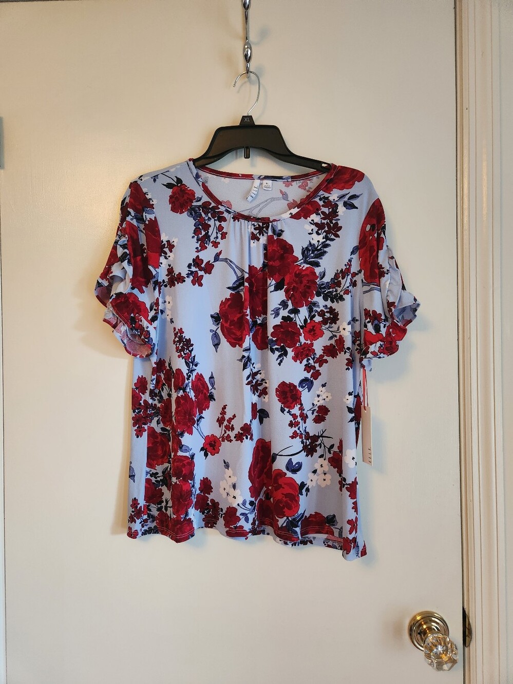 Elle Floral Ruffle Sleeve Top - Red on Light Blue